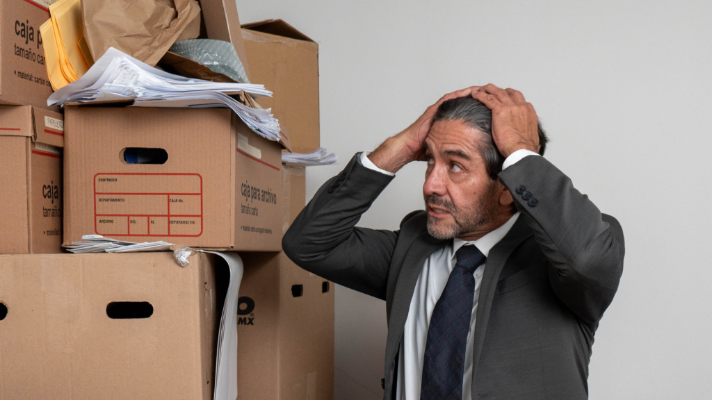 Libera espacio en tu oficina cuando el archivo y las cajas ya no caben
